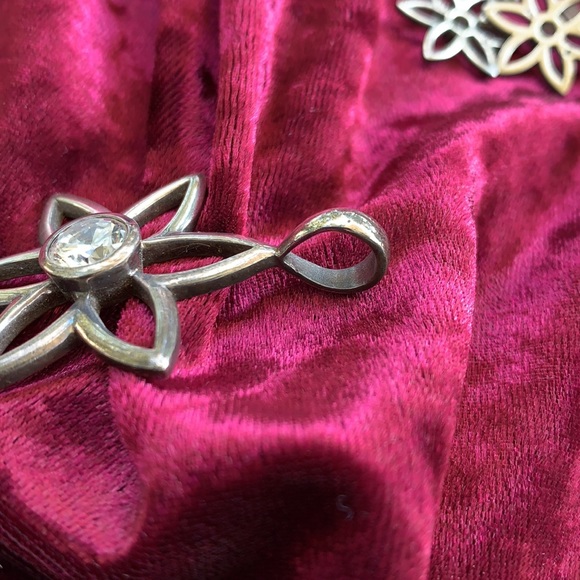 Silpada Earrings & Pendant Set - Picture 7 of 8